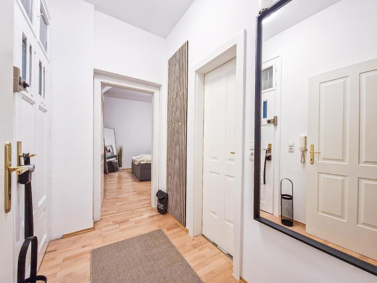 Feelhome - Design Apartment Fur 4 Gaste - Smart Tv - Naschmarkt Вена Экстерьер фото