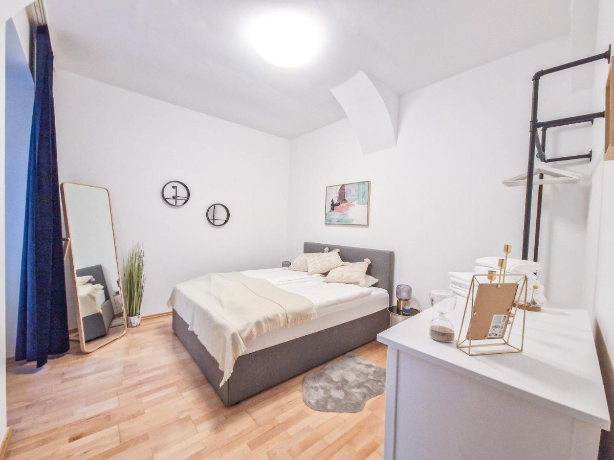 Feelhome - Design Apartment Fur 4 Gaste - Smart Tv - Naschmarkt Вена Экстерьер фото